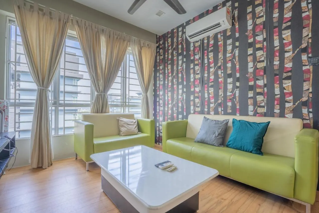 Cozy 2-Bedroom For 4 Pax With Pool - Subang Jaya 0*,  Malaysia